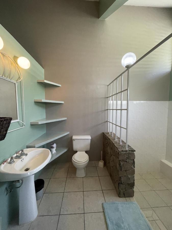 Kootney Resorts Portsmouth Buitenkant foto