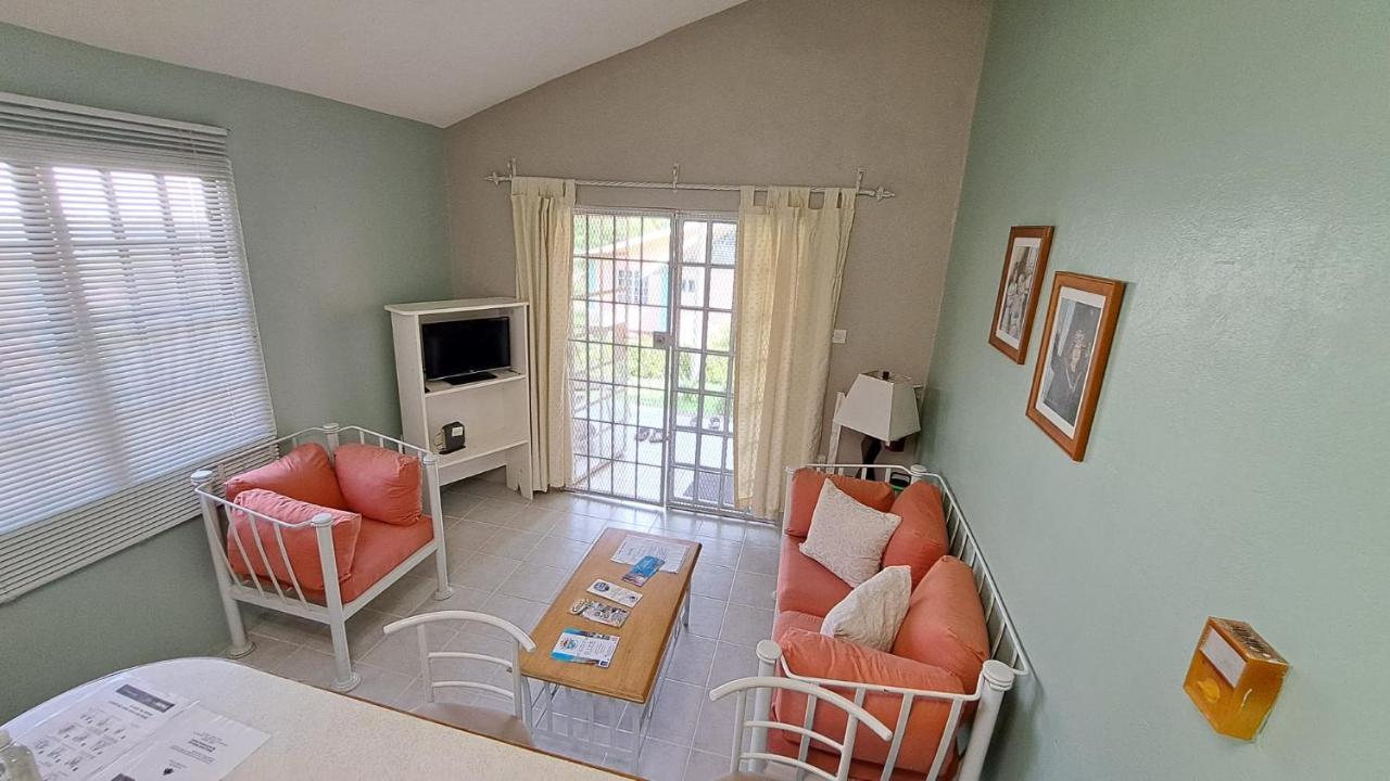 Kootney Resorts Portsmouth Buitenkant foto