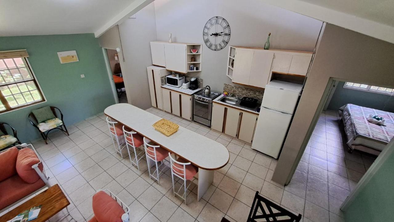 Kootney Resorts Portsmouth Buitenkant foto