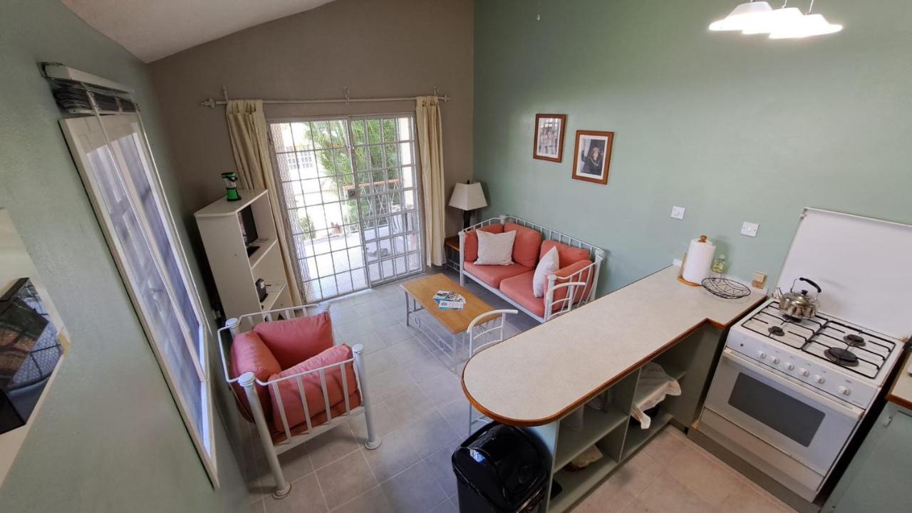 Kootney Resorts Portsmouth Buitenkant foto